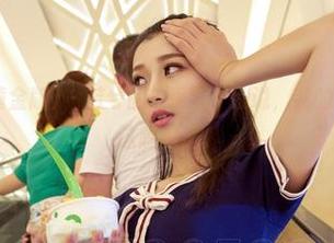 AISS爱丝(黄金版) – 若兮的旅途篇：别说，我的壁纸也搭上了这趟旅程。