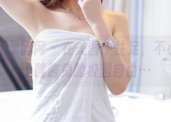 GIRLT果团网 – 在美图中驻足，不小心盯上酸酱兔的校园自由…