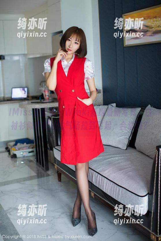 IMiss爱蜜社 - Winki丝姬最新写真，白衬衫似乎把她的气场拉到飞起，合适吗？