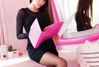 IMiss爱蜜社 – 许诺Sabrina的泳池新美图，水面上泛起的波纹真的能让人一秒入梦！