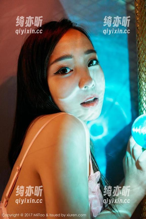 MiiTao蜜桃社 - 雪梨sherry户外大片私拍：原图就是打磨的石头，啧，真不简单！