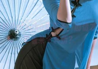 原图中的Natsuko夏夏子，剧情才开始，等着某个转折？