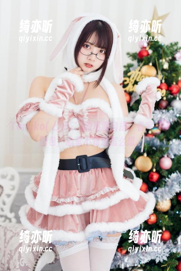 Tomiko(とみこ)的私服自撮，看完免费图包，心里不知道怎么想...