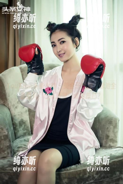 TouTiao头条女神-美会子 TouTiao头条女神 - 美会子出没,泳池全套画风,已有预警,谁能抵挡?
