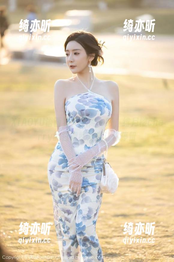 XIAOYU语画界 - 只需一眼，绯月樱cherry的白裙原图便让你停留