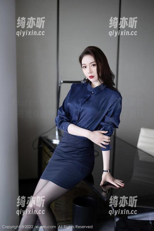 Xiuren秀人网-柚子178 Xiuren秀人网 - 柚子178今天信心满满,在线偷偷秀出白丝美图,尝试一下新风格的自己。