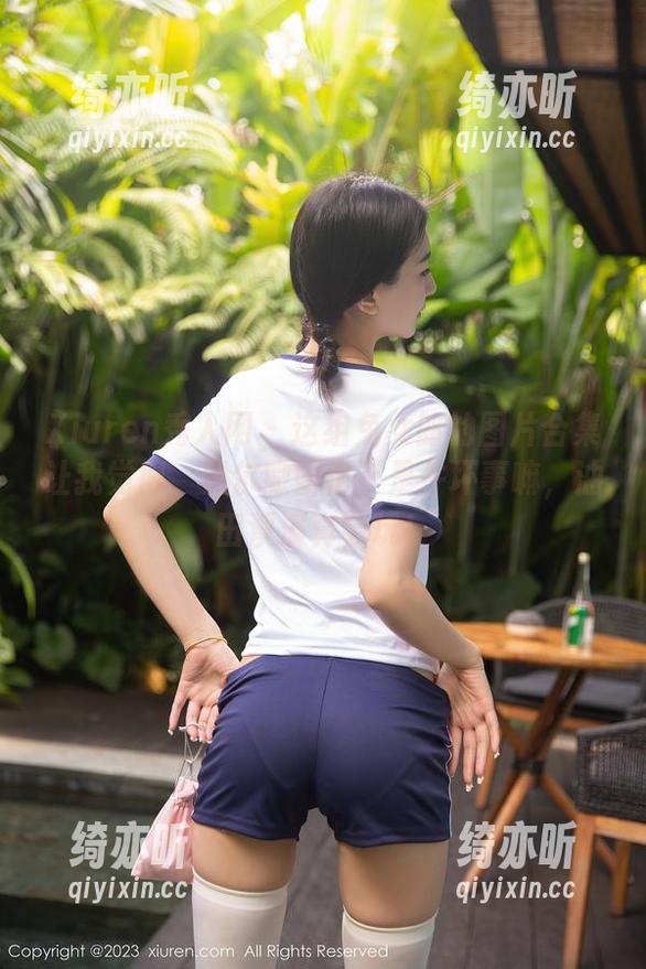 Xiuren秀人网 - 这组兔女郎的图片合集让我觉得，偶尔撒娇也不是件坏事嘛，油田溪溪真会玩！