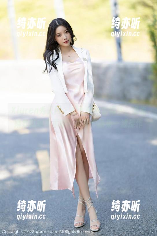 Xiuren秀人网-美七Mia Xiuren秀人网 - 美七Mia的婚纱,谁说婚纱就得乖乖的?最新作品集一波操作