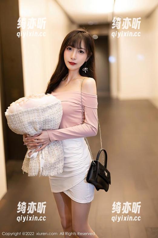 Xiuren秀人网-软软爱吃肉 Xiuren秀人网 - 软软爱吃肉的原图,肉丝怎能少了她的气息?