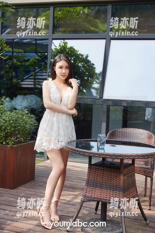 YouMi尤蜜荟-柚柚酱 YouMi尤蜜荟 - 美足和柚柚酱,这组合让我想起了不少有趣的事情,图包要分享啊!