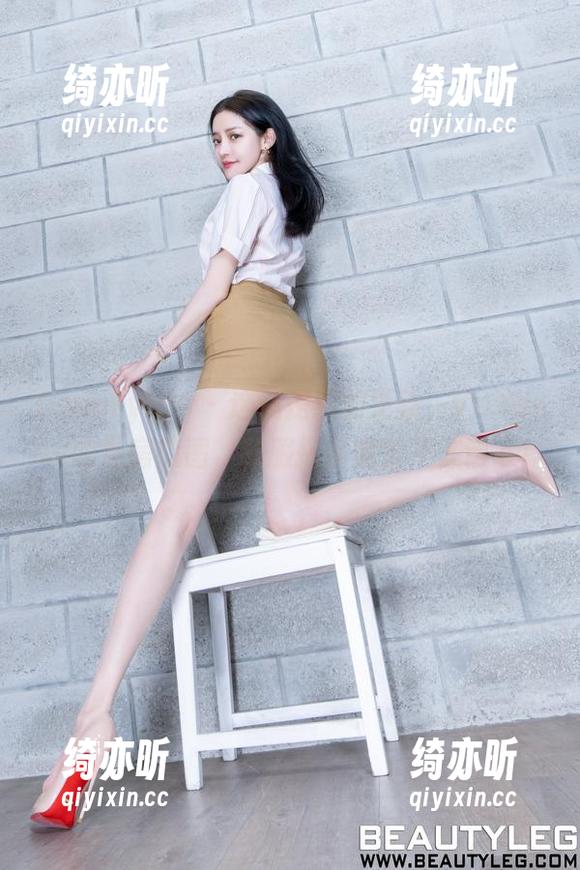 beautyleg-Vanessa beautyleg - 这就是我的更新,Vanessa的私房原图,制服搭配完全不在话下!