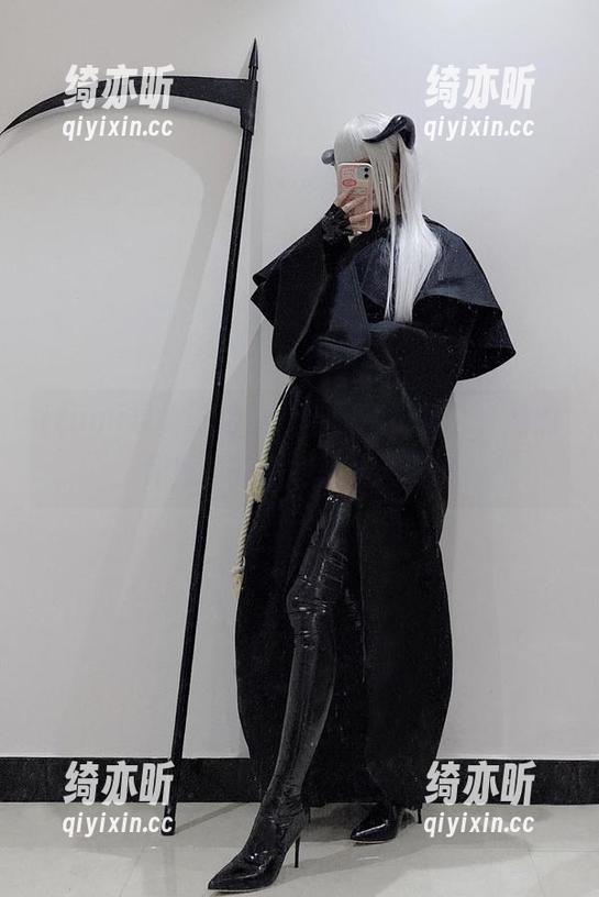izumi泉桃子这位“帝国通讯官”，她的作品里的福利真让人着迷
