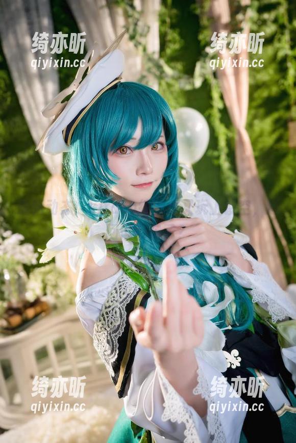 kitaro绮太郎 最新动态!kitaro绮太郎又玩上镂空,这回谁翻车了?