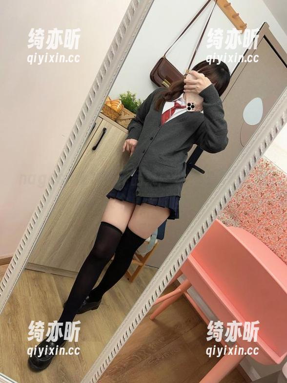 nagesa魔物喵作品集：少女贩卖机？我只想买个夏天的回忆！