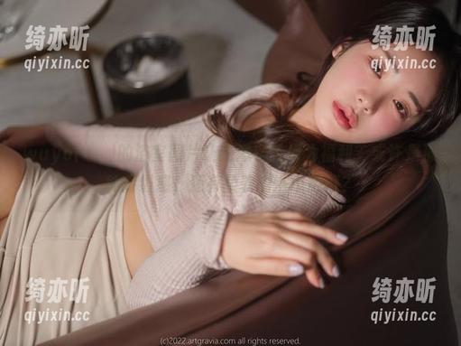 wuyo(우요)的浴室图片让我思考了何为福利？或许是那种高级感，还有柔软的浴巾触感？