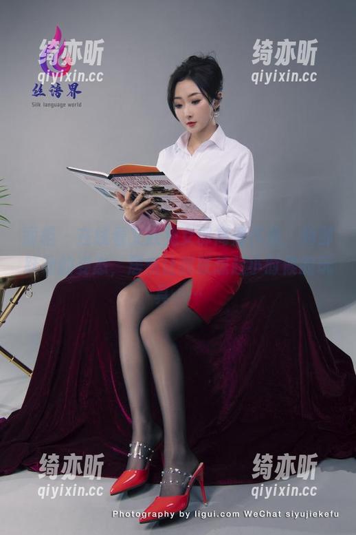 丽柜-文欣 丽柜 - 在线看文欣兔女郎高清作品,她那跃动的姿态,居然让我联想起小时候的玩具……