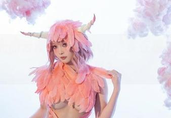 无圣光的云溪溪：麻辣OL，实在撩人太难以抗拒吧？