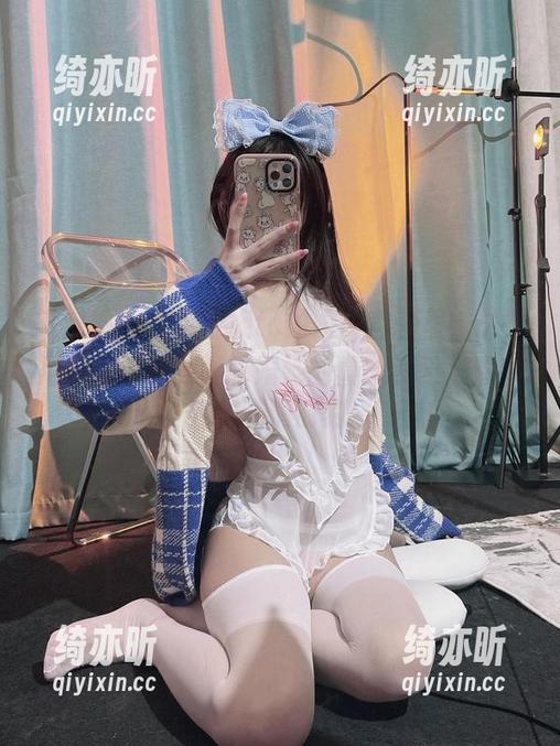 兔宝妮to 微密圈 - 在兔宝妮to的婚纱套图里,总觉得她应该跟我聊聊婚姻的喜怒哀乐。分享我的脑洞时刻。