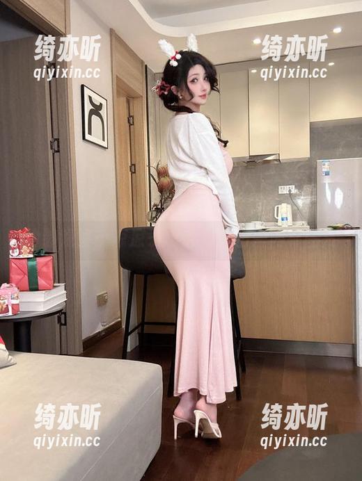 凉凉子 冷静观察:凉凉子与前辈的出差内幕图片