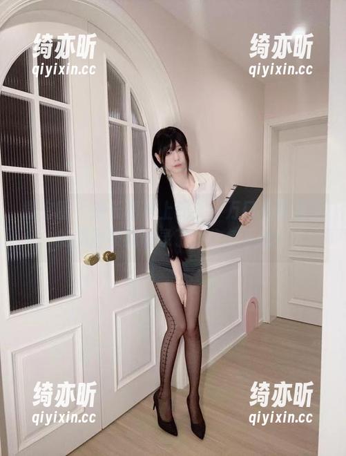 十万口草莓粥粥 微密圈 - 舰长图包上线,十万口草莓粥粥的美图被我收录了,你急不急?