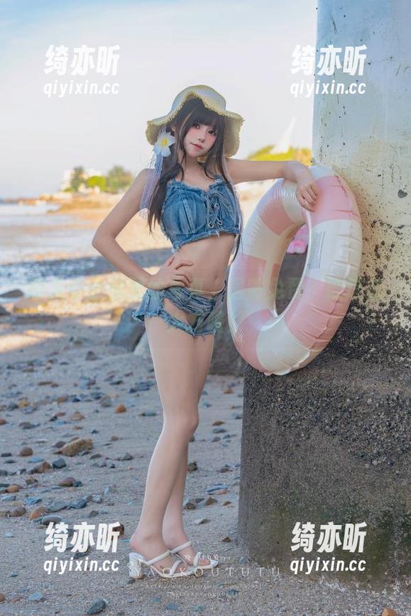 咬人小小兔 咬人小小兔黑丝写真,居然免费?谁这么大方呢!