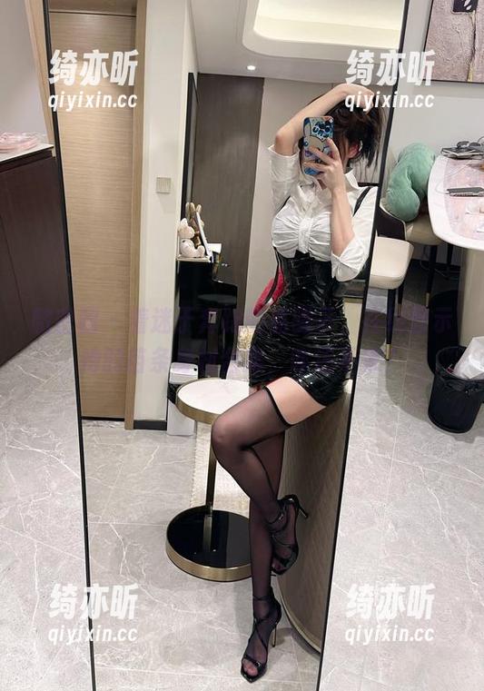 奔跑的晶骡子 微密圈 - 着迷于奔跑的晶骡子,在线显示她的苗条身材合集,咋还不来?