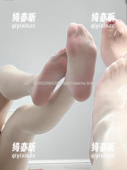 婉柔yyyy 微密圈 - 婉柔yyyy的纯白美照原图:毕竟谁能抗拒清新脱俗?