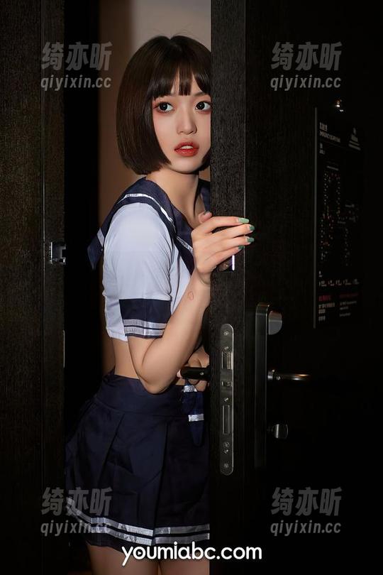 尤蜜荟-周波儿 尤蜜荟 - 周波儿的网袜美图,谁还记得那些老掉牙的搭配呢?