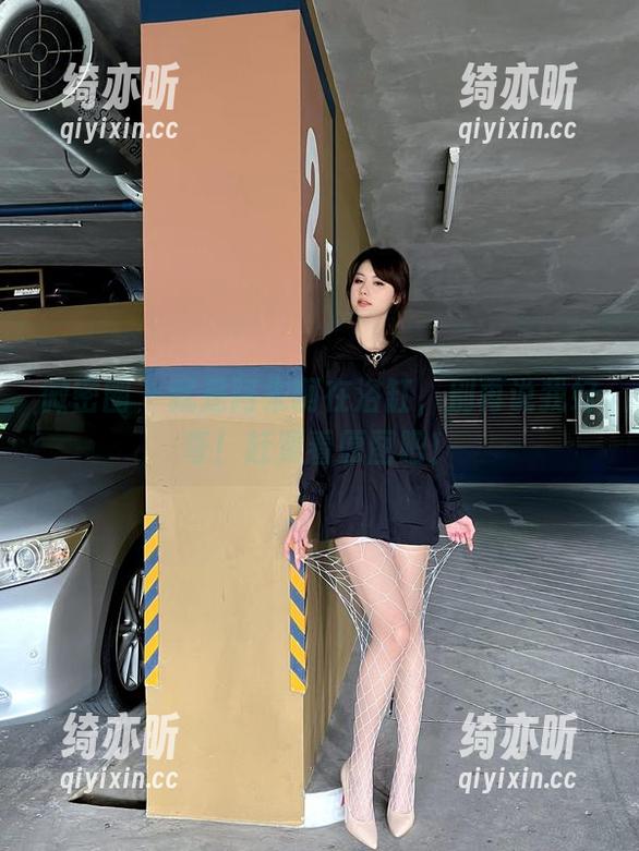 就是阿朱啊 微密圈 - 就是阿朱啊在浴缸,别再说我好奇!赶紧看原图吧!