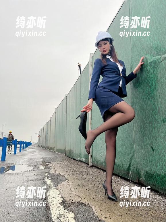 微密圈 - 一张图片，一条网袜，就是阿朱啊的巧妙吸引力。