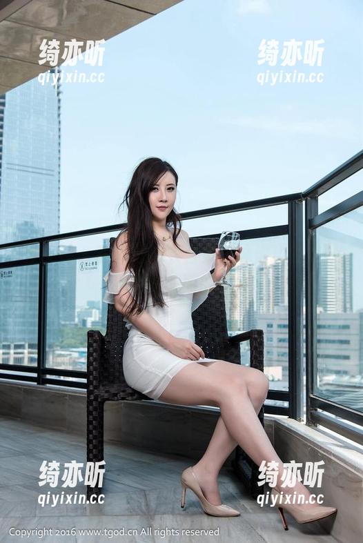 推女神 - 程小烦泳衣合集，泳池边的每一秒都是美丽的误会