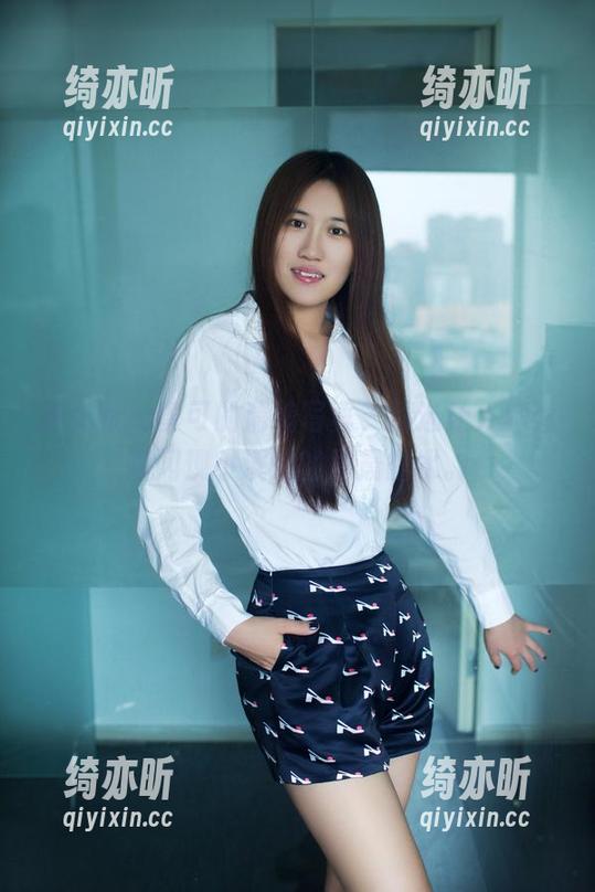 推女郎-黄可 推女郎 - 黄可的清纯写真,精选让人脑海里闪现小溪边的早晨露水。