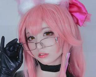 星野saori的职场selfie:私人化的职业装图包,谁不想试试?