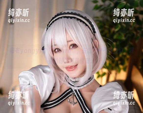 杨衣yangyi 杨衣yangyi的“Crown”,在我眼中不断变幻,观看的时候满是惊喜。