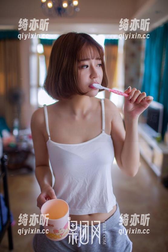 果团网-莫雅淇 果团网 - 花嫁图集:莫雅淇的私拍,一场风格超脱的视觉派对。