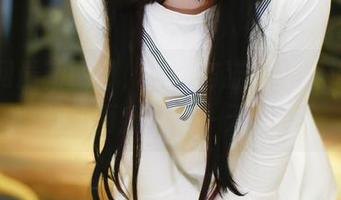 果团网最新图册，蘑菇与猫的奇遇记，这画面我能站一天！