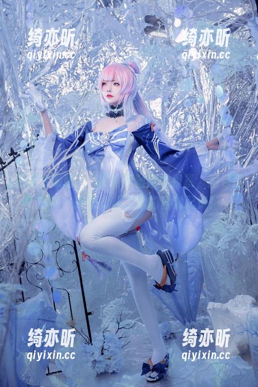 桜桃喵 眼镜太吸睛!桜桃喵原图简单粗暴,图包里的每一张都像极了我的日常配饰!