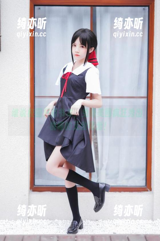 桜桃喵 谁说校园只有书本,免费美图疯狂秀出桜桃喵的无敌可爱!