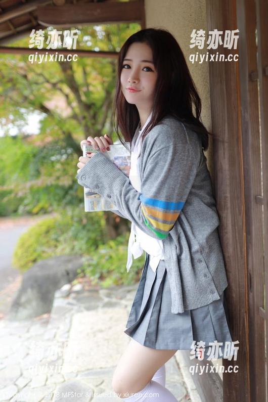 模范学院 - 定制水手服，唐琪儿il竟然会这样搭配？图集要点赞