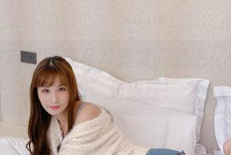 泥泥汝带你逛美足写真集,来吧,快来趟“脚”光旅程!