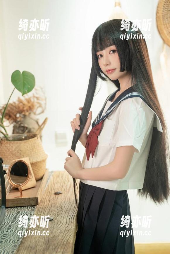 爆机少女喵小吉 图集直击魂灵,爆机少女喵小吉带着大凤一同游弋在碧蓝航线,没看到白费功夫。