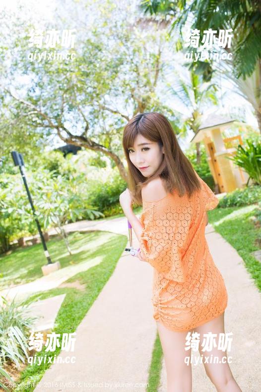 爱蜜社 - 转角遇到爱——石心琪在线发布新美图，加上她的美脚！