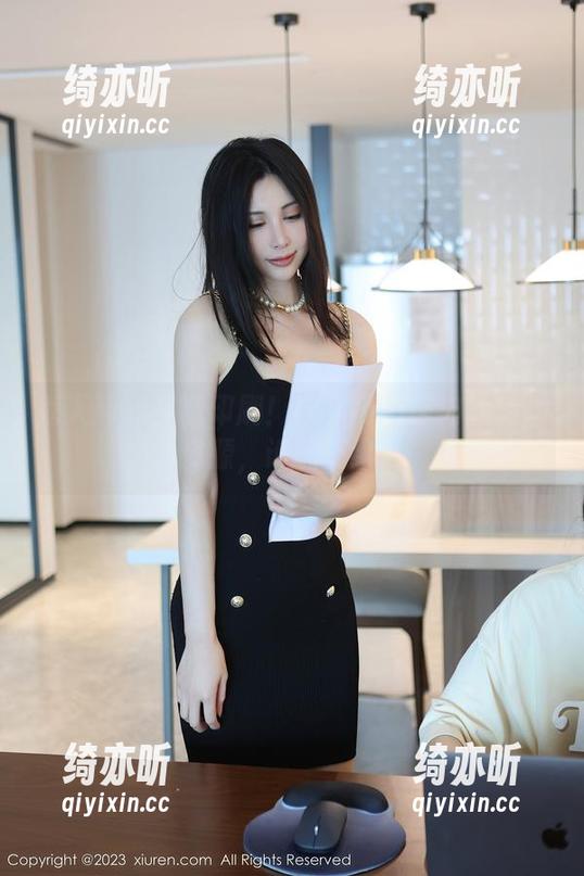 秀人网-Lavinia肉肉 秀人网 - 免费印刷!Lavinia肉肉的美脚资源,谁能拒绝?