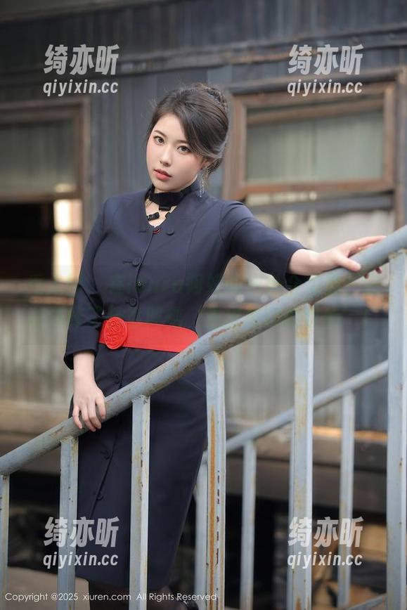 秀人网-laura阿姣 秀人网 - 在laura阿姣的户外合集里,完美演绎了什么叫做‘走出家门的诱惑’!