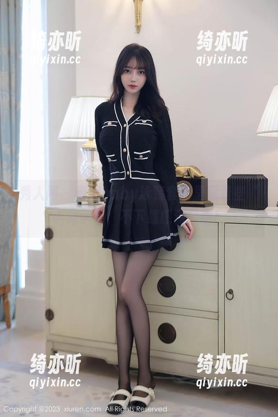 秀人网-南湘baby 秀人网 - 南湘baby泳装套图里藏着些“小暗示”,不下载感到亏啊!