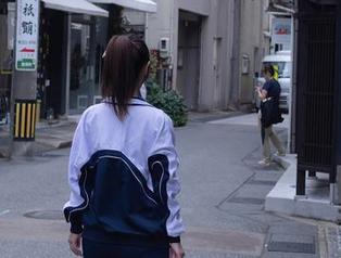 秀人网 – 天台之上,安沛蕾的那一刻:原图也能撩动心弦