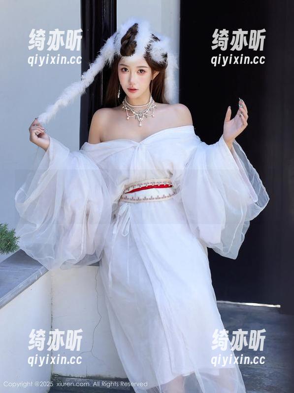 秀人网-小逗逗 秀人网 - 免费图集:小逗逗的自拍术—你准备好受伤了吗?