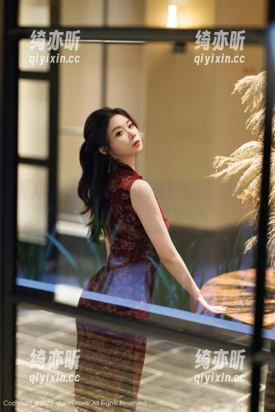 秀人网 - 徐莉芝Booty的作品集：没什么秘密，唯有惊艳