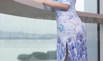 秀人网 – 最新的甜妮美腿丝袜作品,真得佩服她的坚持,时尚感爆棚呀。