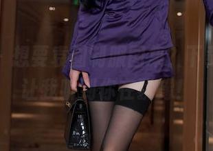 秀人网 – 想要袁圆制服图集？下载吧，别让我听到你在犹豫！